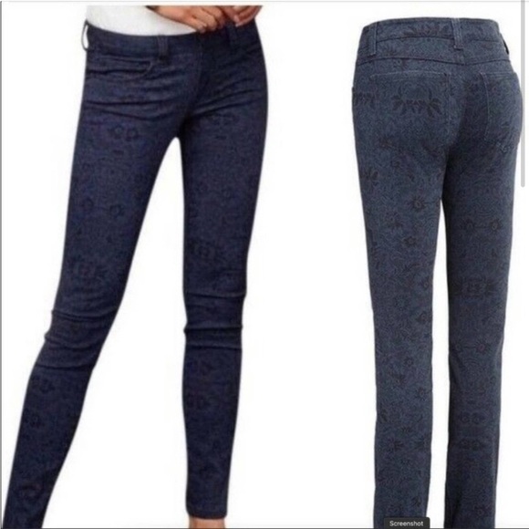 Cabi #3196 Blue Floral Curvy Skinny Stretch Jeans Size 0 - Picture 2 of 9